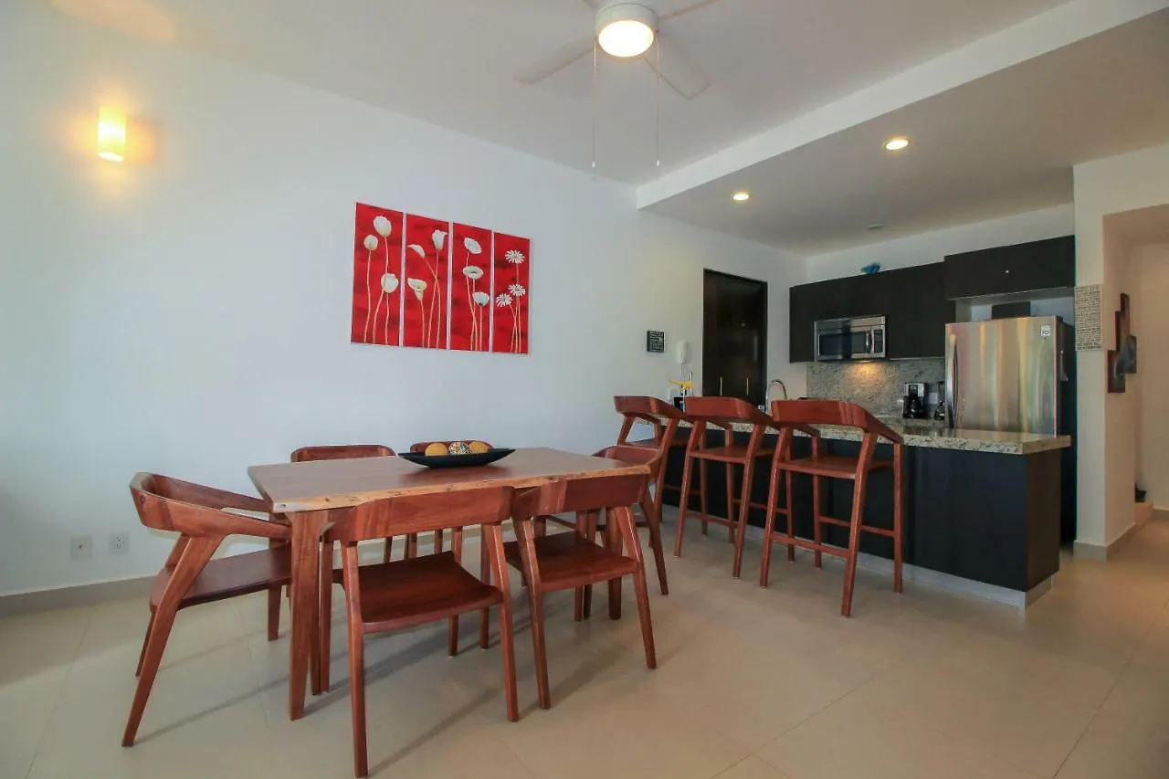 Penthouses With Private Rooftop & Hot Tub In Resort Grounds Akumal